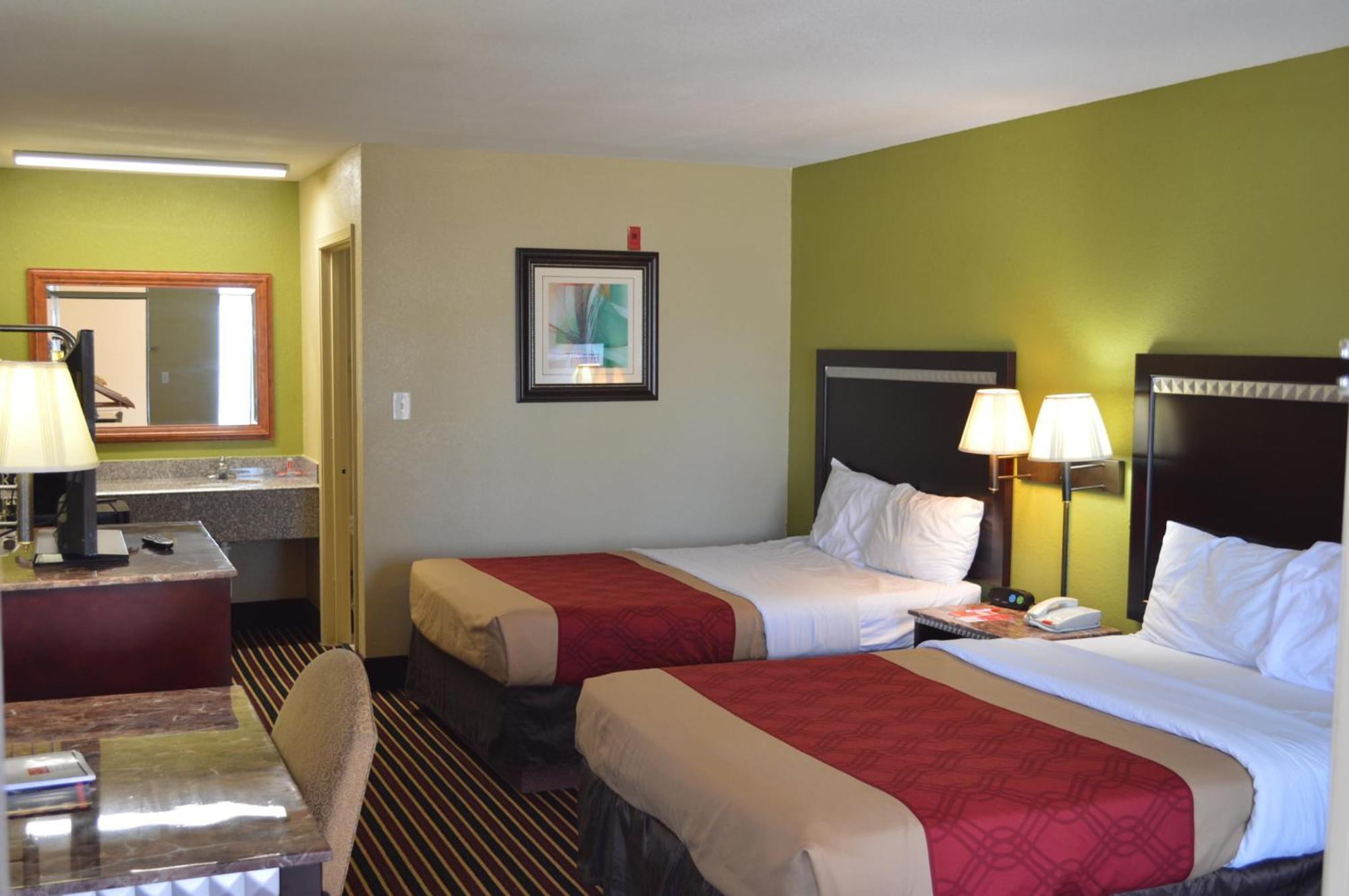 Econo Lodge Lake Charles University Area Room photo