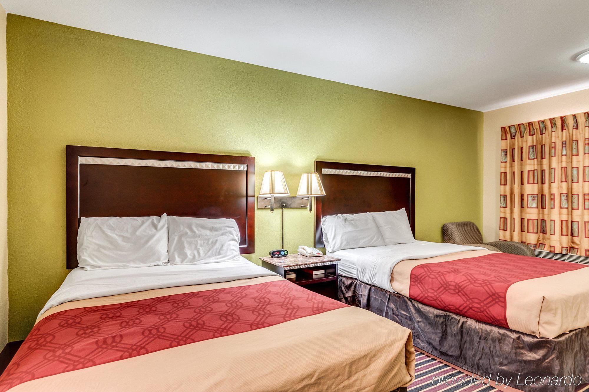 Econo Lodge Lake Charles University Area Exterior photo