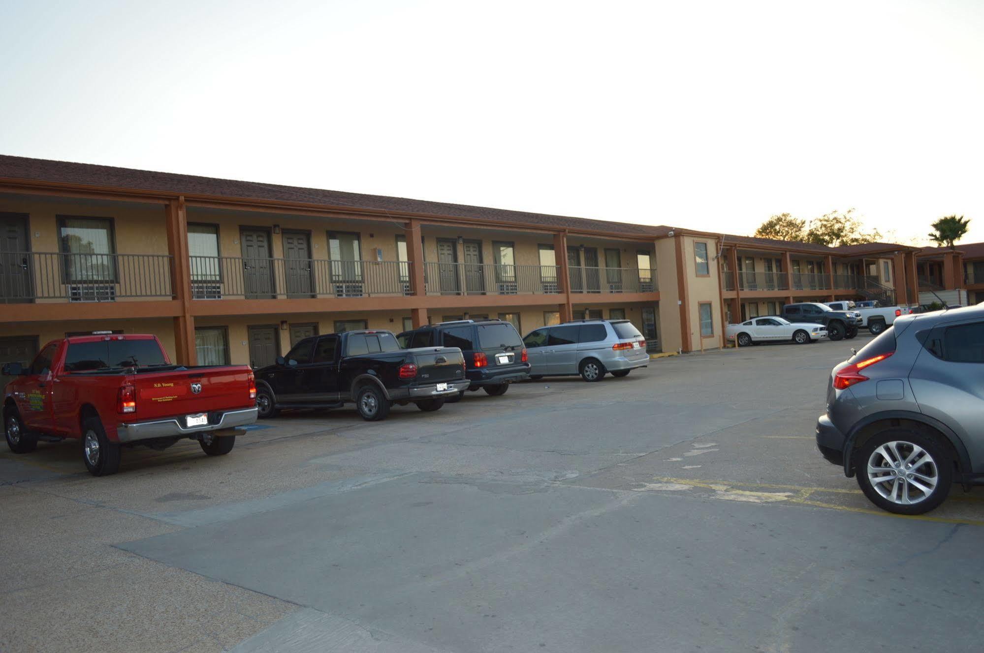 Econo Lodge Lake Charles University Area Exterior photo